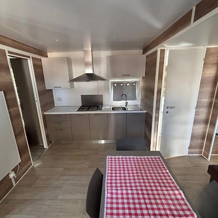 Casa Di Campagna Villa De Luca Bellante Bagian luar foto