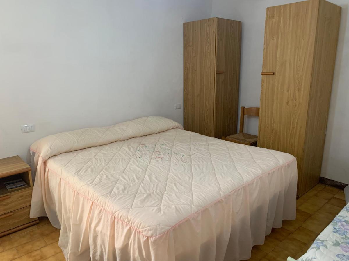 Casa Di Campagna Villa De Luca Bellante Bagian luar foto