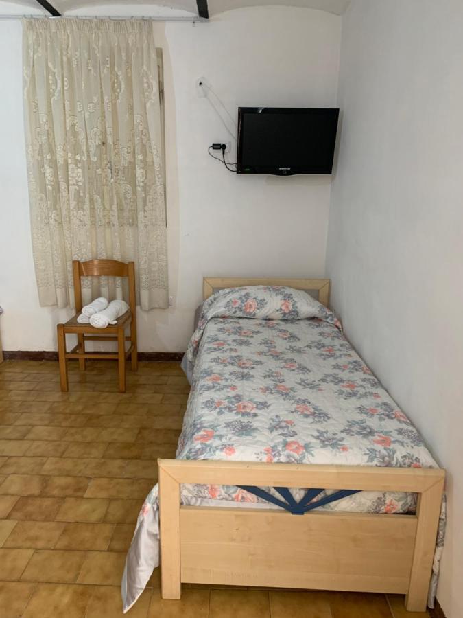 Casa Di Campagna Villa De Luca Bellante Bagian luar foto