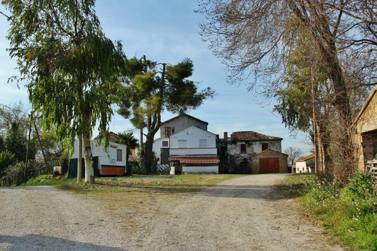 Casa Di Campagna Villa De Luca Bellante Bagian luar foto